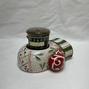 Quilt mitten candle holder